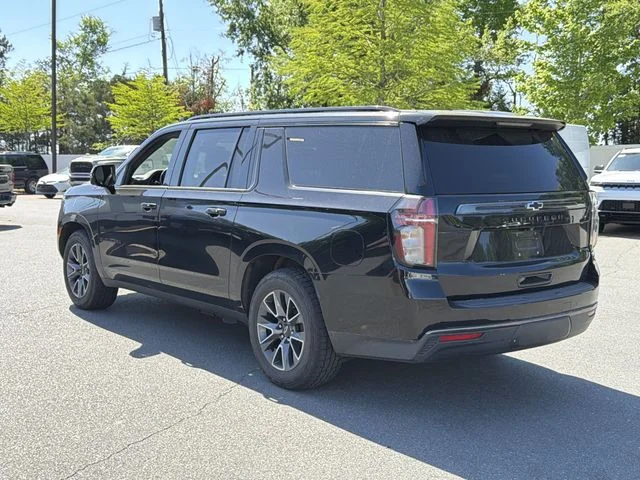 Used 2021 Black Chevrolet Z71 image 3