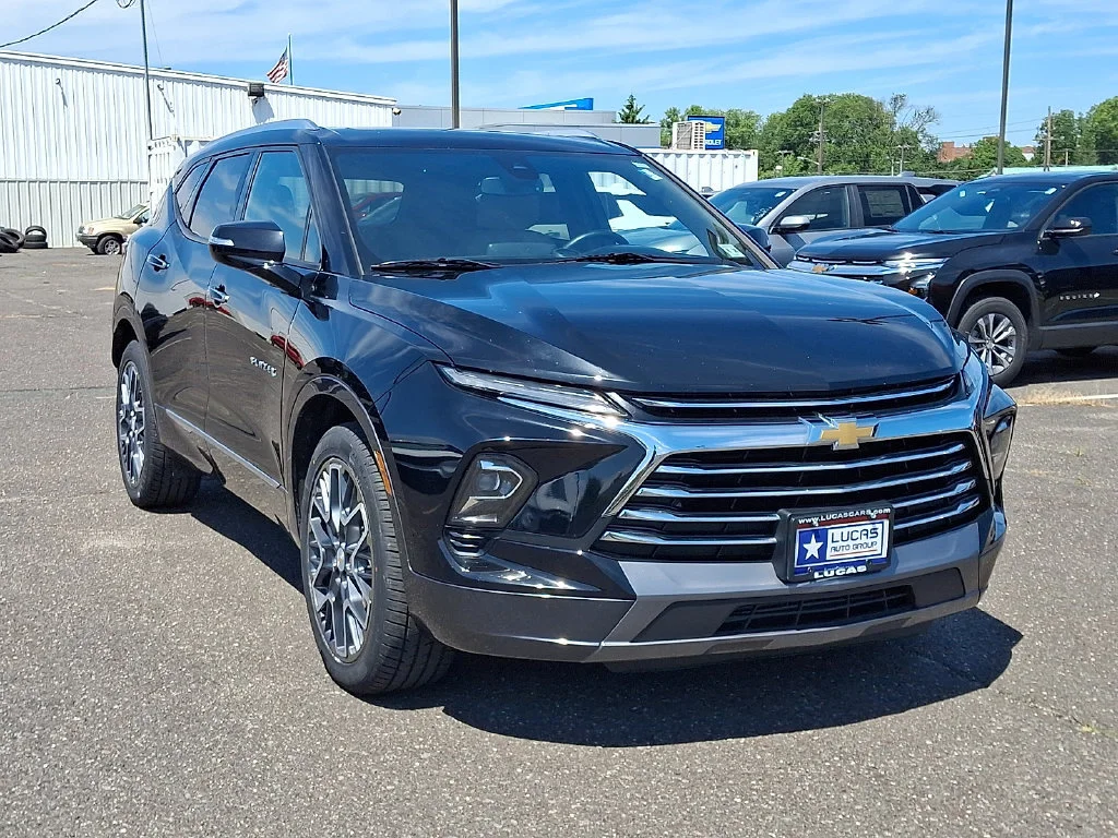 Used 2025 Black Chevrolet Premier image 2