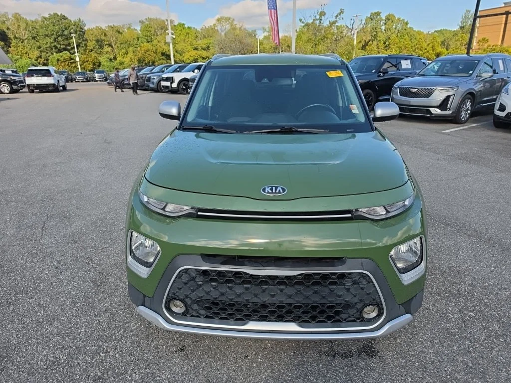 Used 2021 Green Kia X-Line image 2