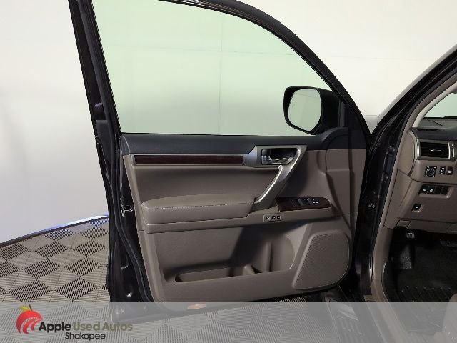 Used 2014 Red Lexus 460 image 29