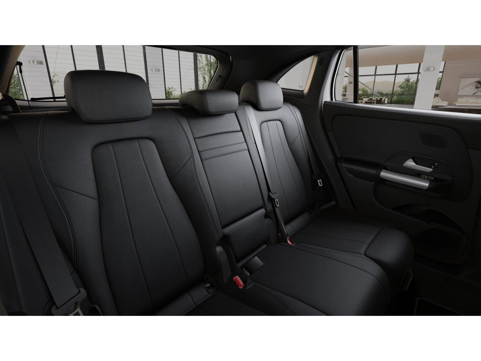 New 2026 Polar White Mercedes-Benz GLA 250 image 47