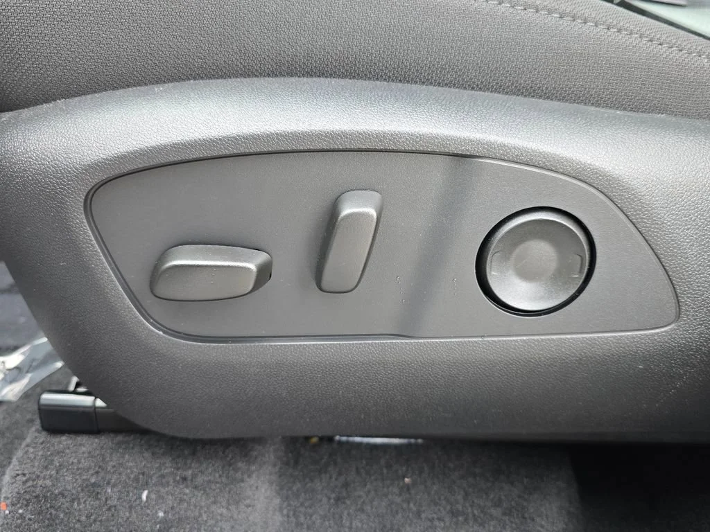 2026 GMC Acadia Elevation - Photo 16