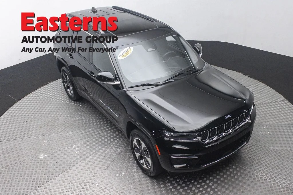 Used 2024 Black Jeep 4xe image 3