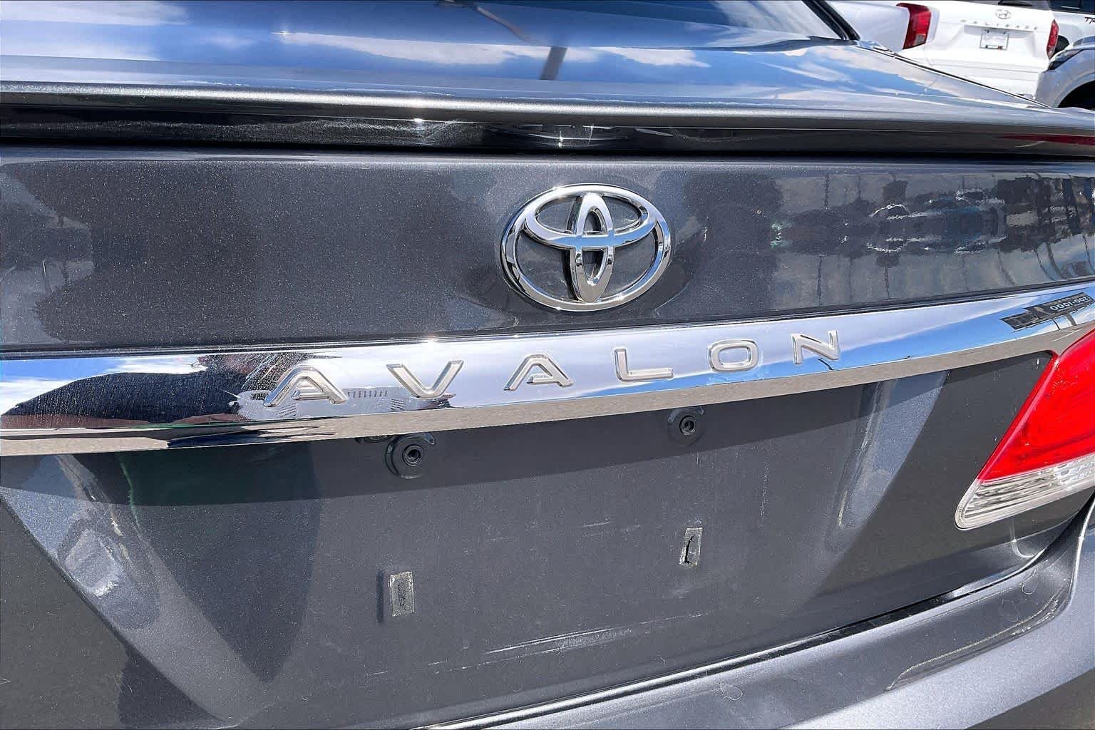 Used 2012 Magnetic Gray Metallic Toyota Limited image 28