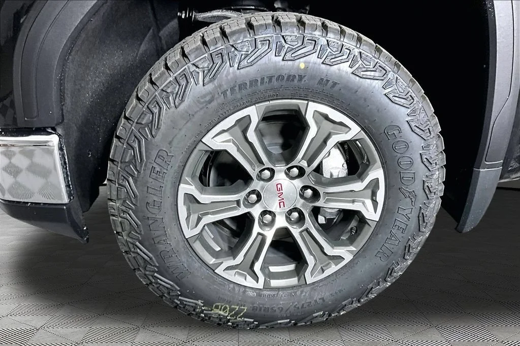 New 2026 Onyx Black GMC Pro image 12