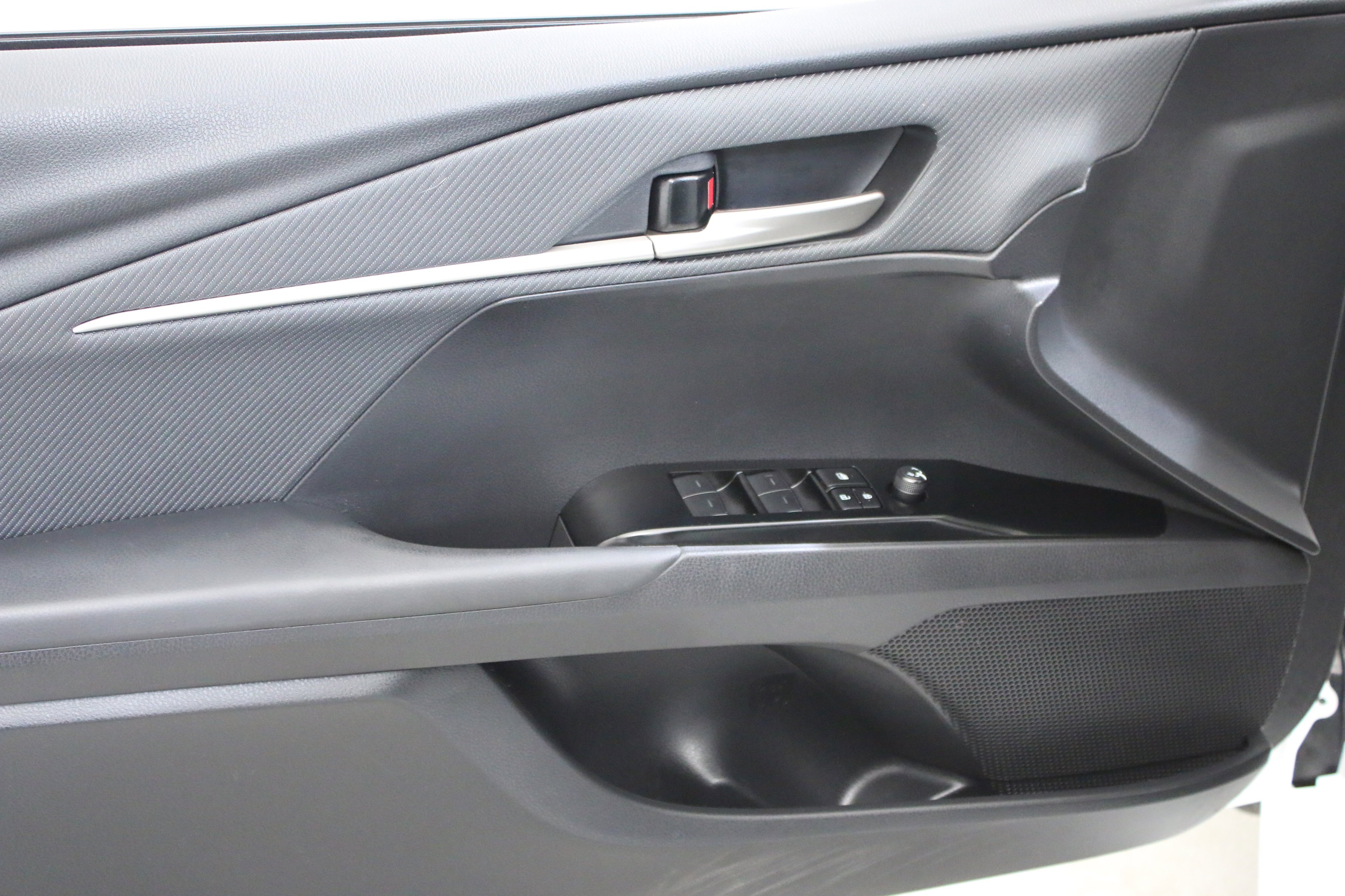 Used 2025 White Toyota SE image 20