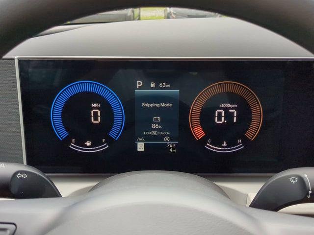 New 2025 Silver Hyundai SE FWD image 25