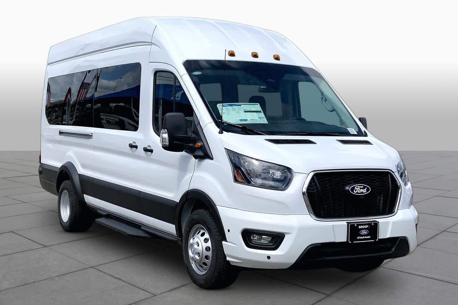 New 2026 Oxford White Ford Passenger Van XLT image 2