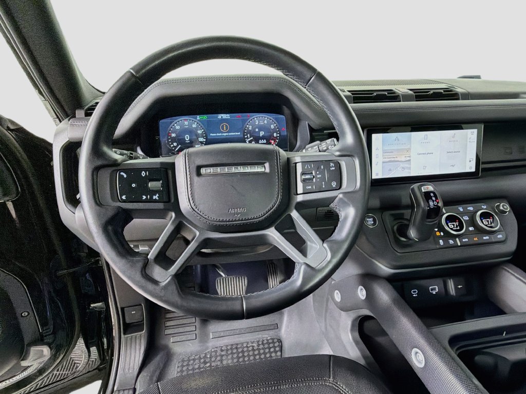 Certified Used 2023 Black Land Rover X-Dynamic SE image 11