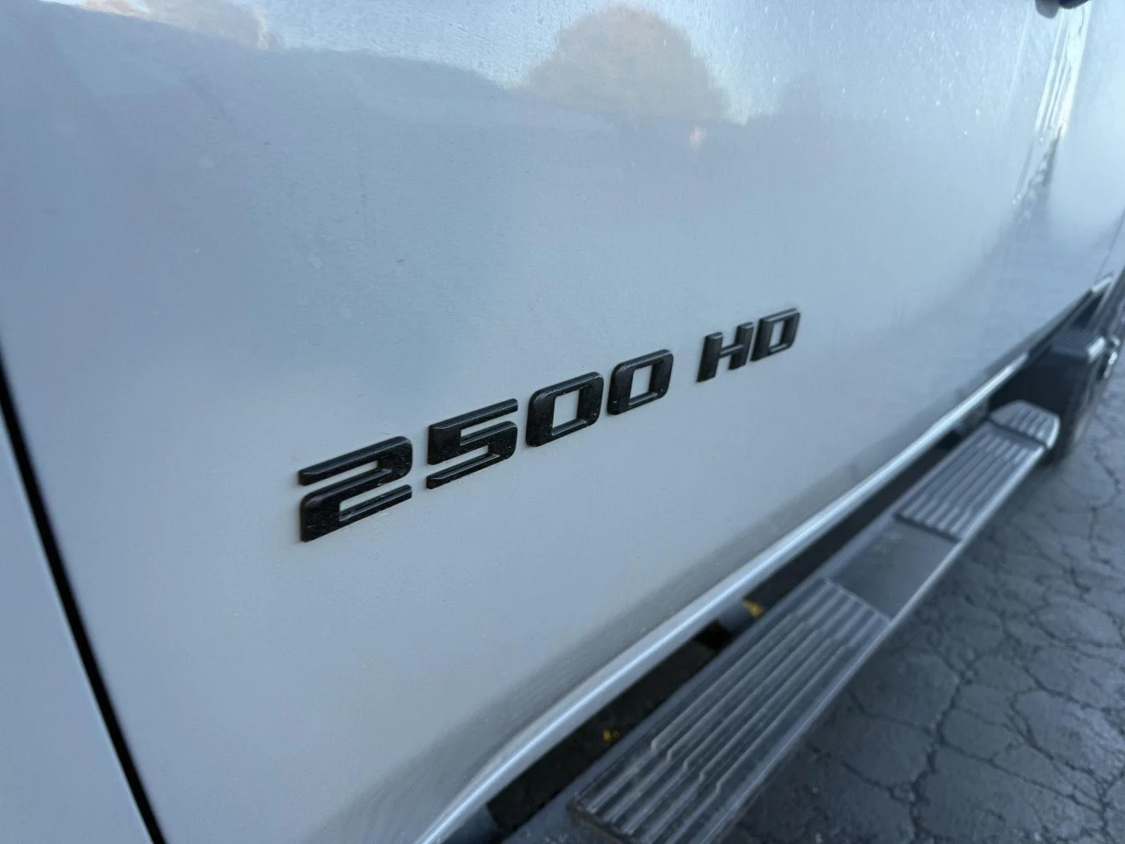 Used 2025 Slate Gray Metallic Chevrolet Custom image 4