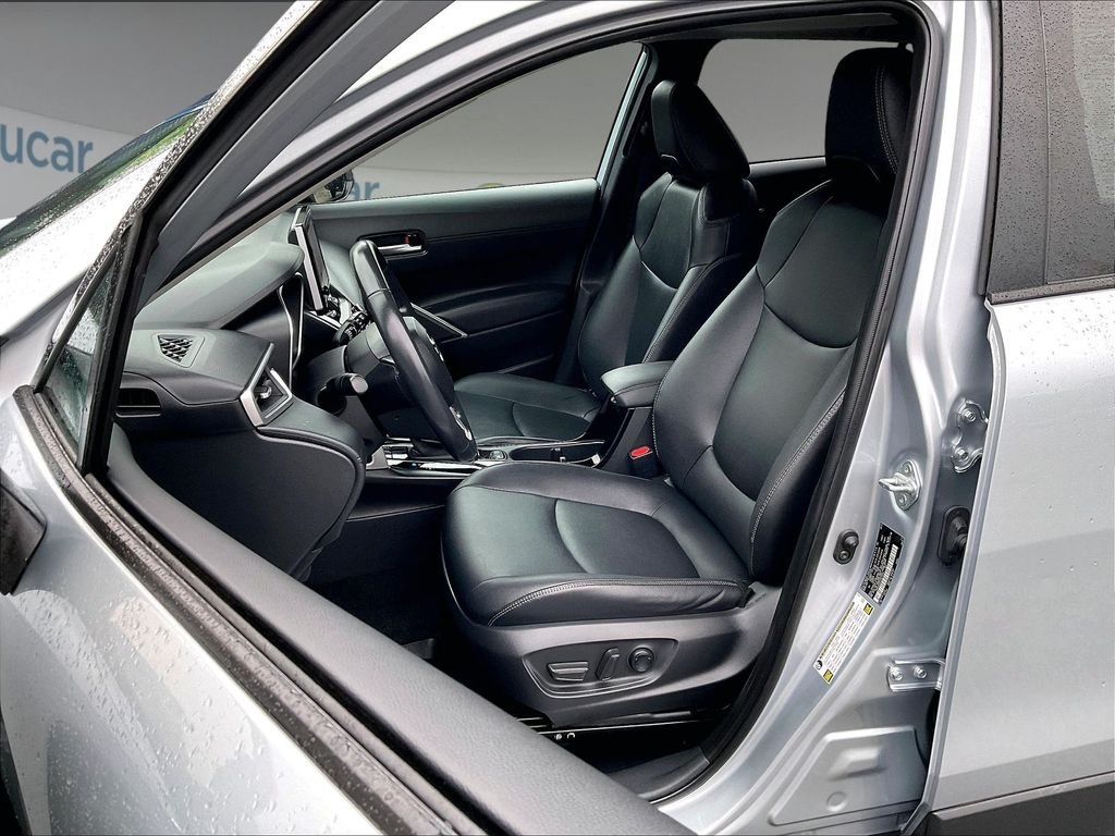 Used 2023 Silver Toyota XLE image 10