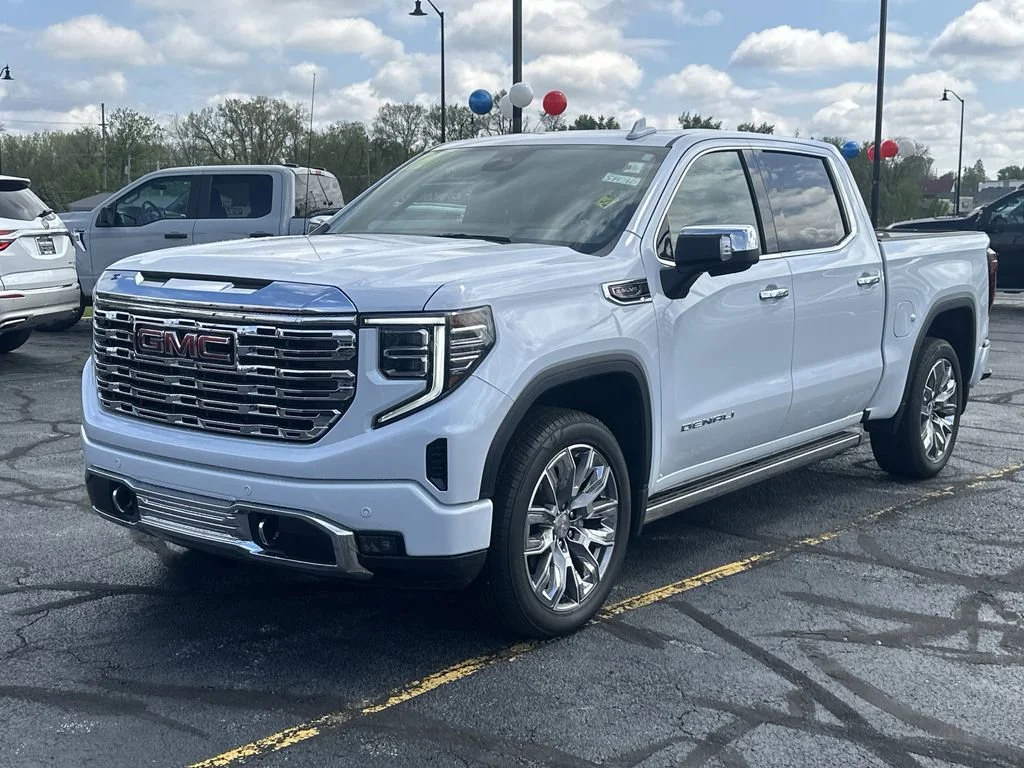 Certified Used 2026 Glacier White Tricoat GMC Denali image 4