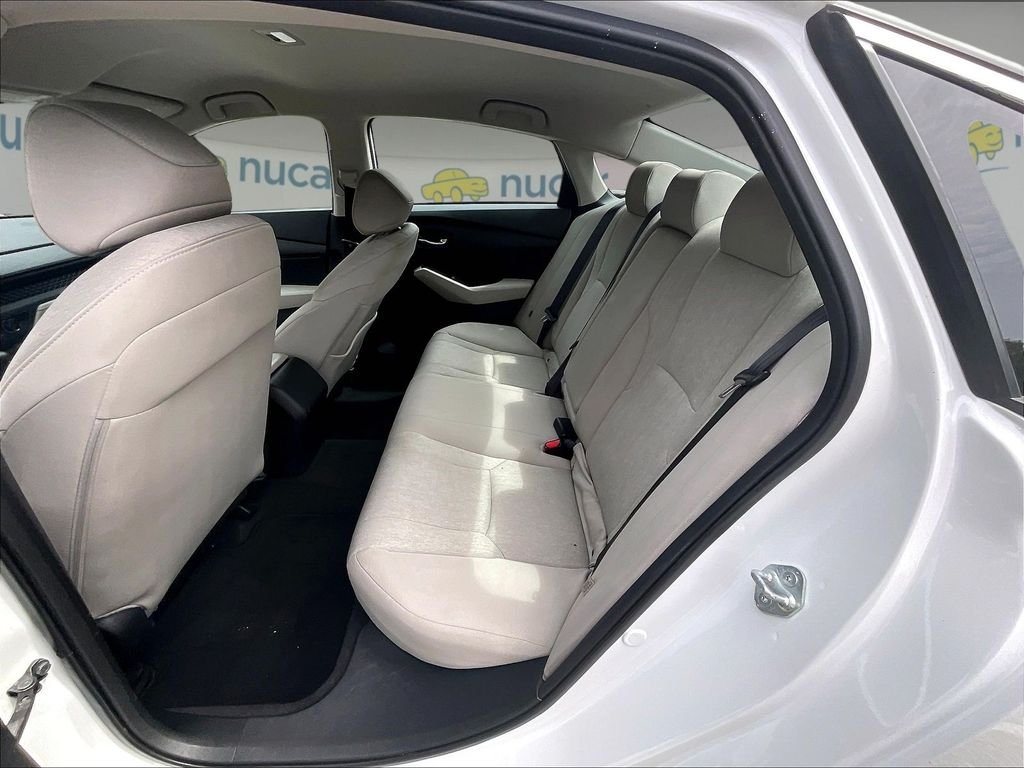 Used 2024 White Honda LX image 15