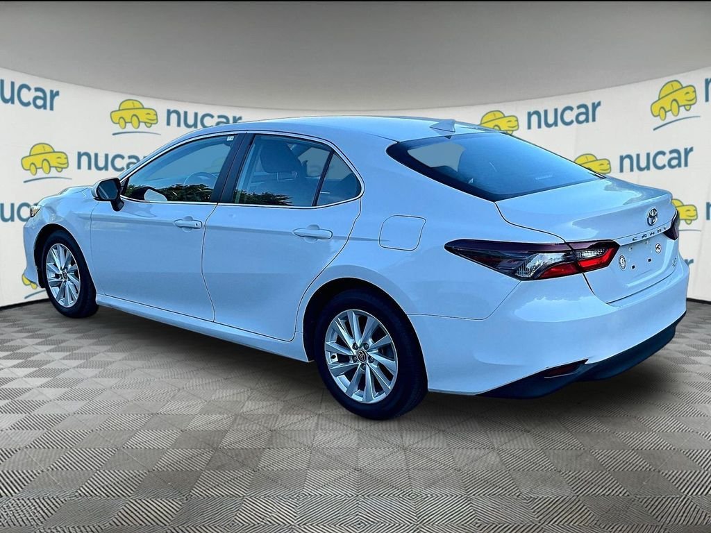 Used 2022 White Toyota LE image 5