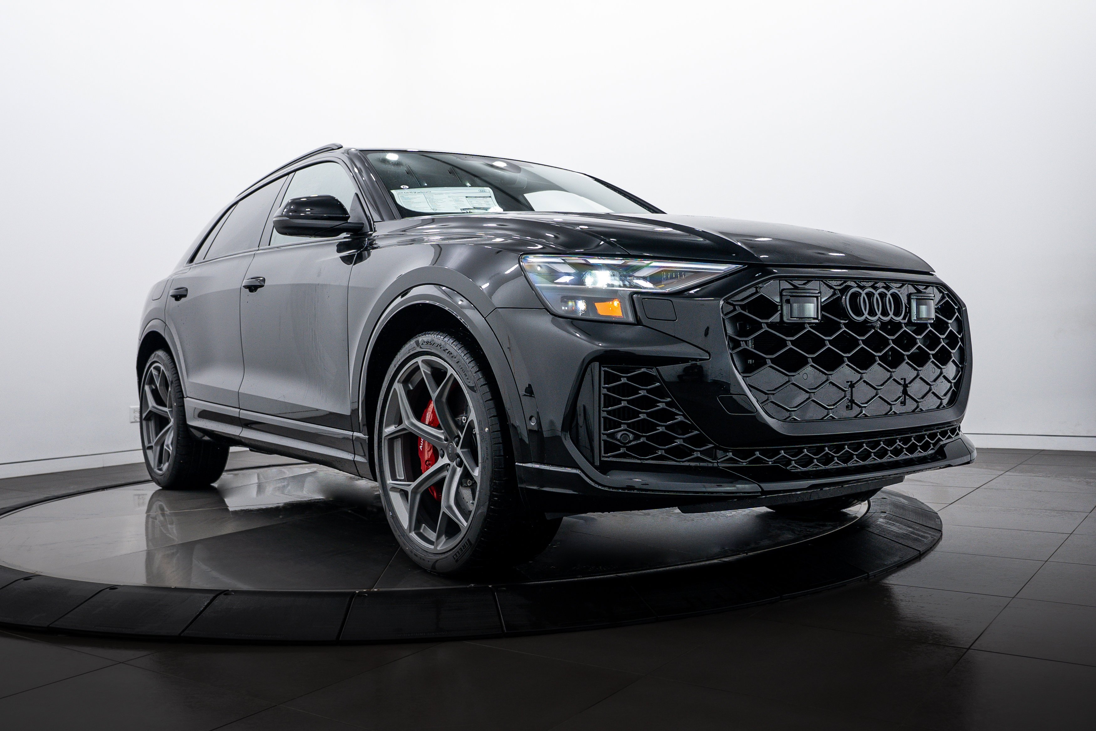 2026 Audi RS Q8 -'s photo