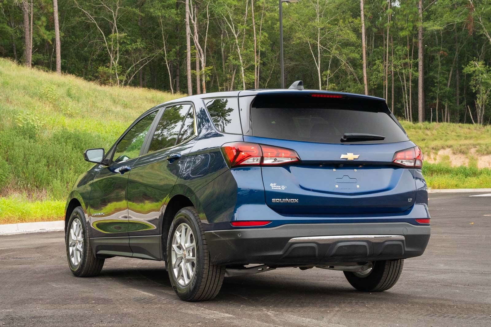 Used 2022 Blue Chevrolet LT image 5