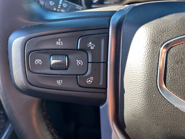 Used 2024 White GMC Elevation image 24