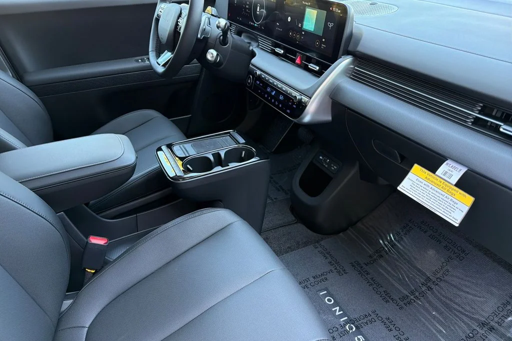 New 2026 White Hyundai SEL image 13