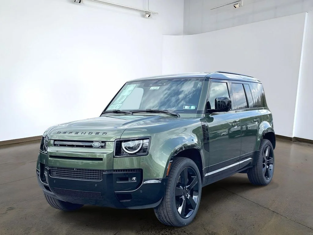 2026 Land Rover Defender 110 X-Dynamic SE P400's photo