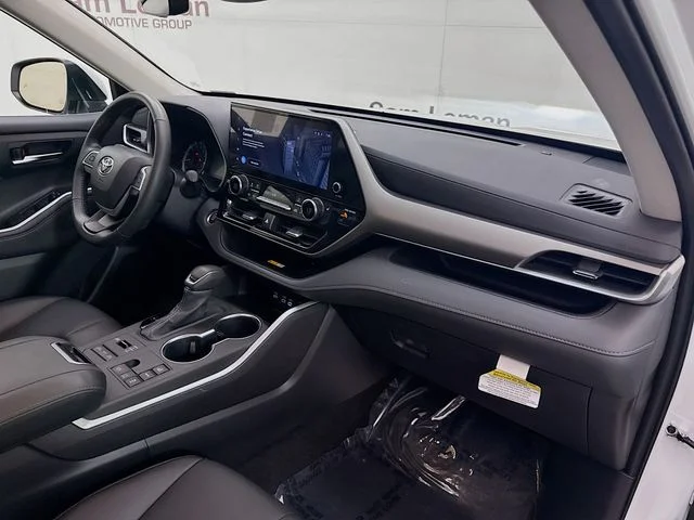 Used 2024 Beige Toyota XLE image 31