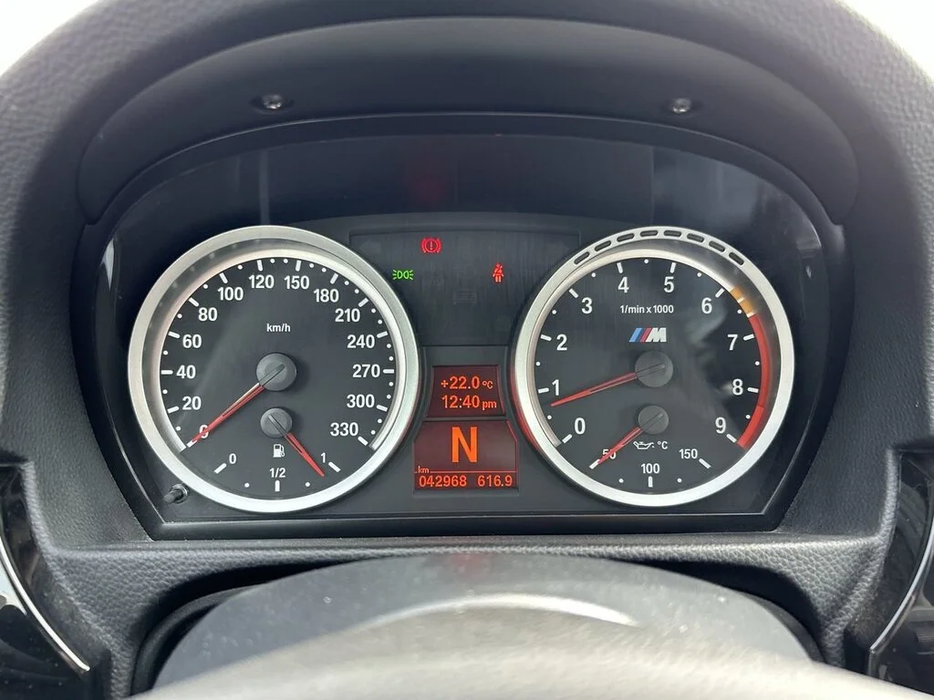 Used 2011  BMW Coupe   LOWEST MILEAGE IN CANADA   DILAWRI CERTIFI image 23
