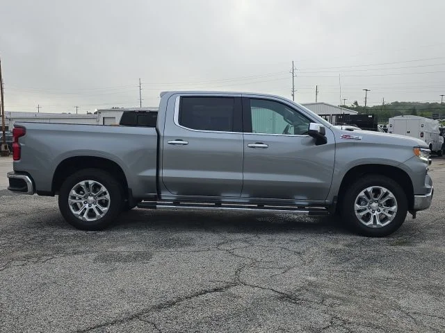 Used 2025 Gray Chevrolet LTZ image 6