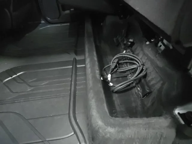 2025 Chevrolet Silverado 1500 ZR2 - Photo 12