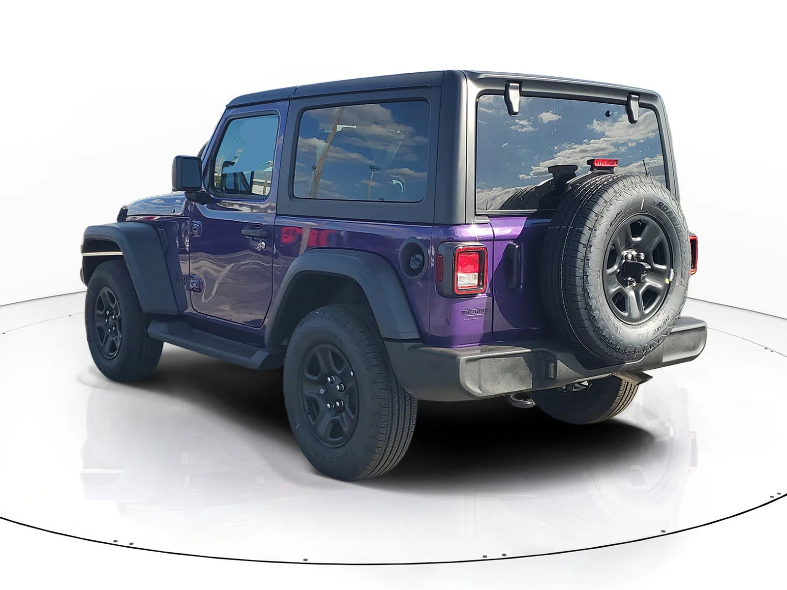 New 2026 Reign Jeep Sport image 3