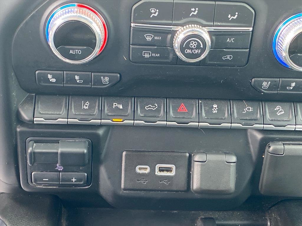2022 GMC Sierra 2500HD AT4 - Photo 13