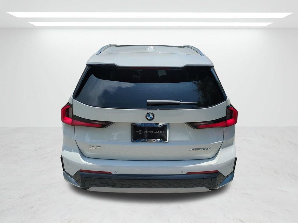 New 2026 Alpine White BMW xDrive28i image 5