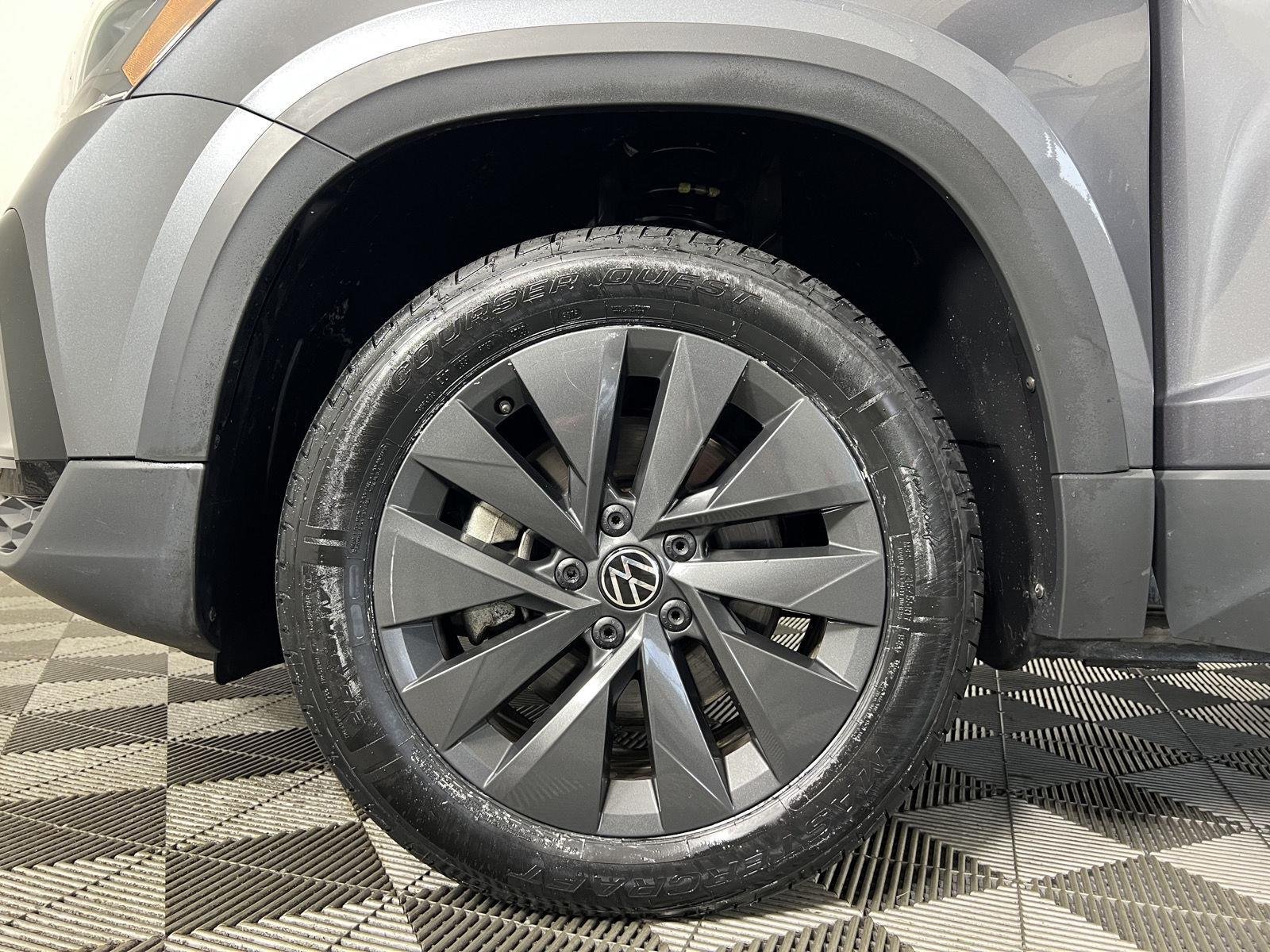 Used 2024 Platinum Gray Metallic Volkswagen S image 11