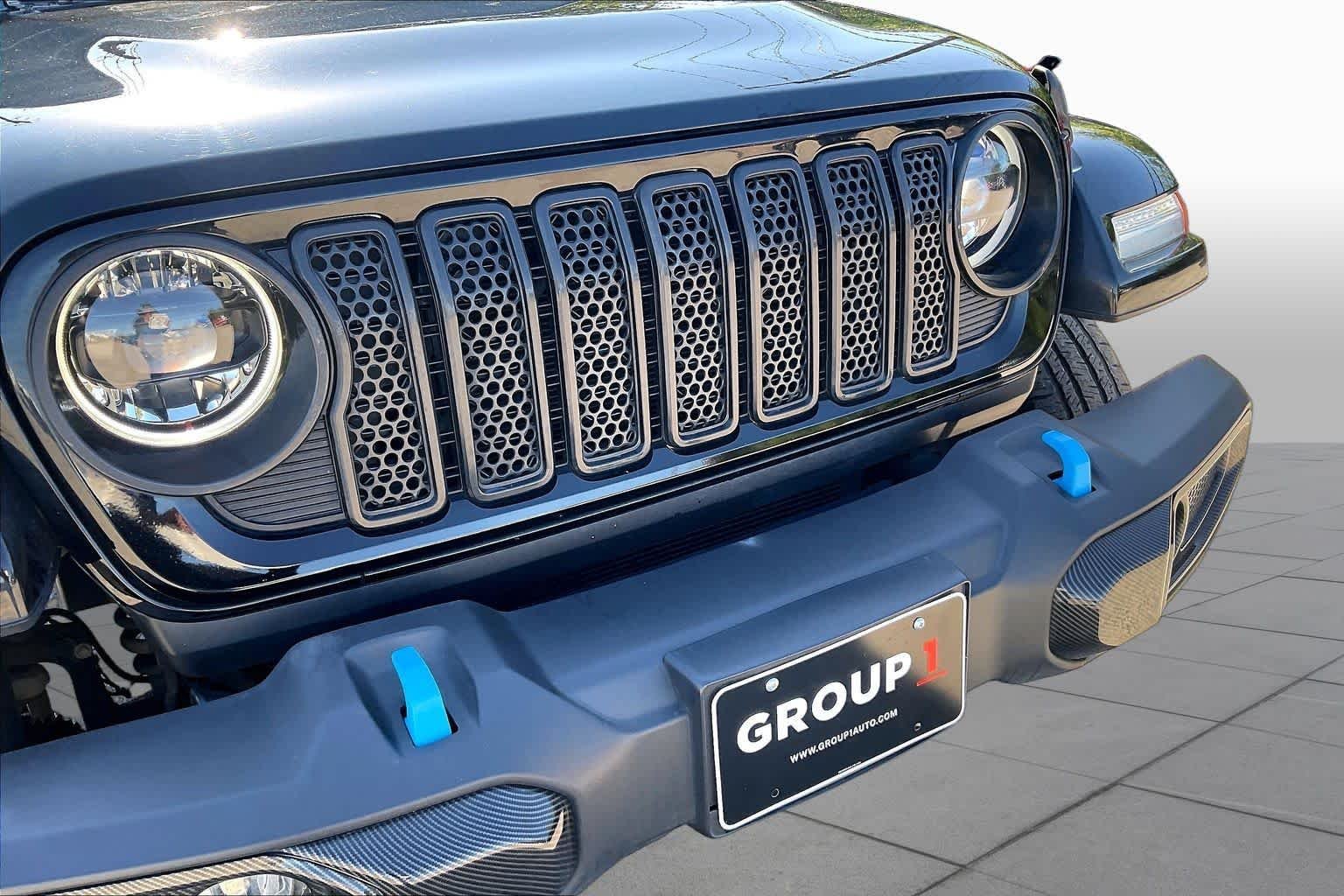 Used 2024 Black Clearcoat Jeep Sahara image 28