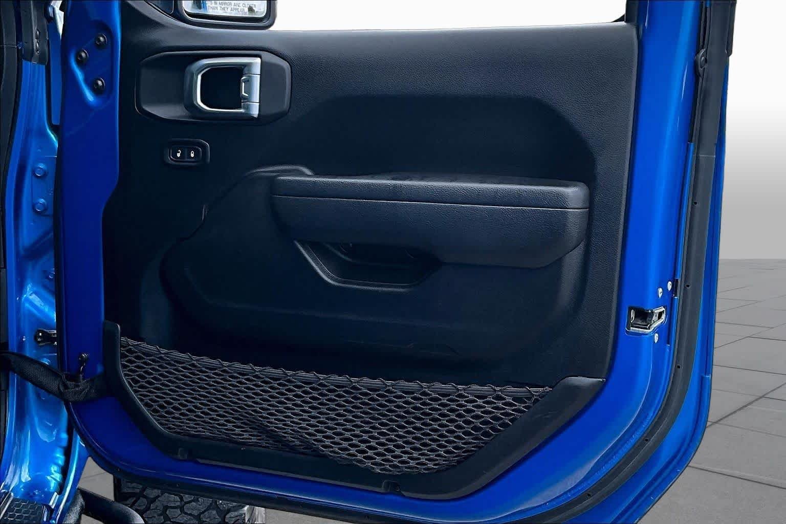 Used 2022 Hydro Blue Pearlcoat Jeep Unlimited High Tide image 22