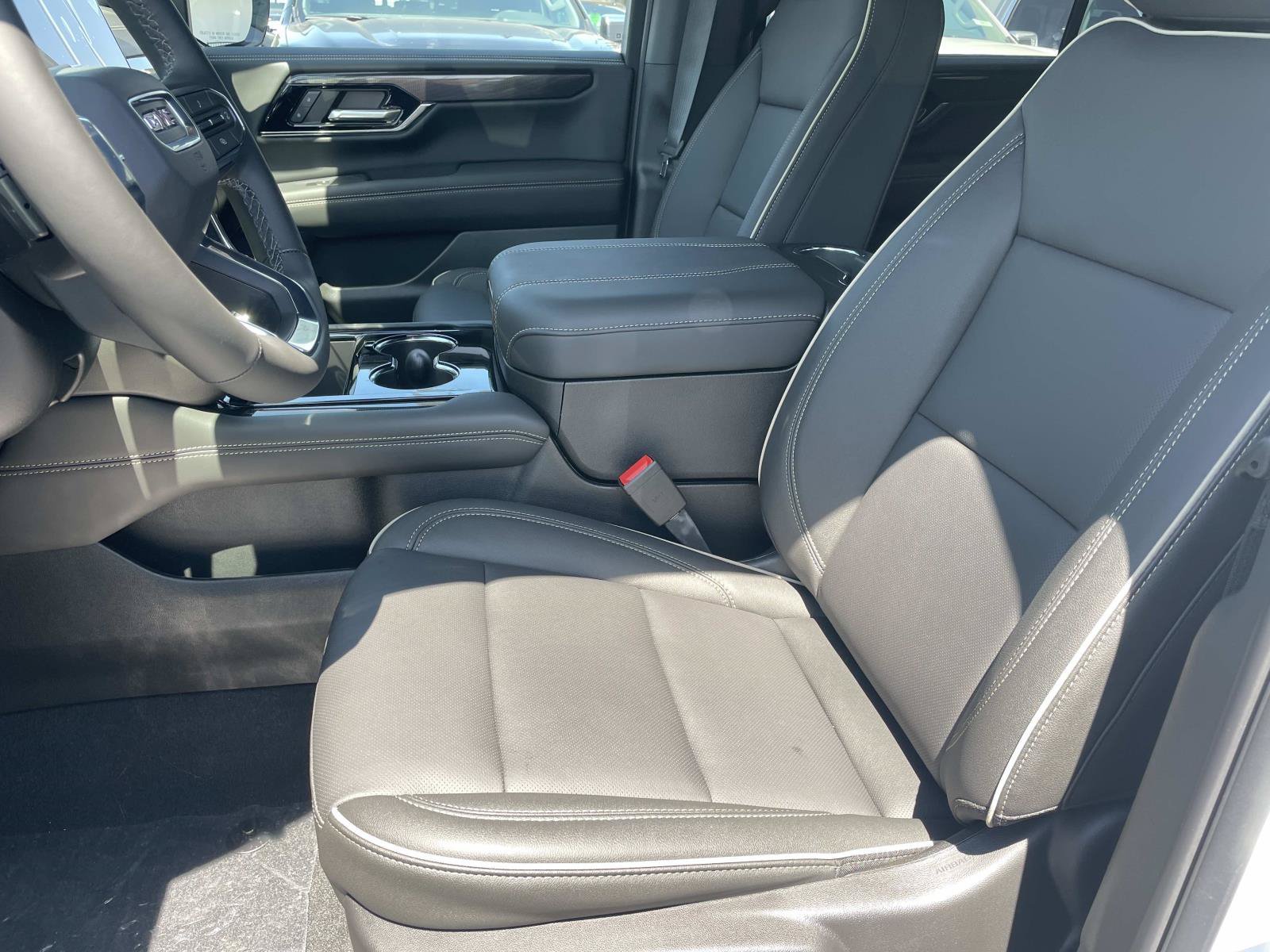 2026 GMC Yukon XL Elevation - Photo 21