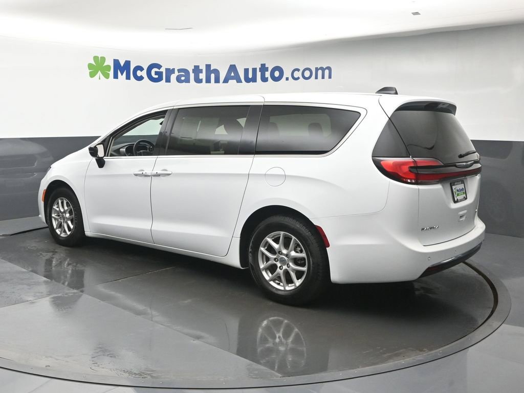 Used 2024 White Chrysler Touring L image 27