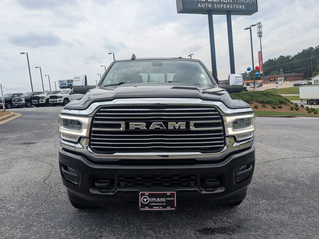 Used 2023 Diamond Black Crystal Pearlcoat Ram Laramie image 2