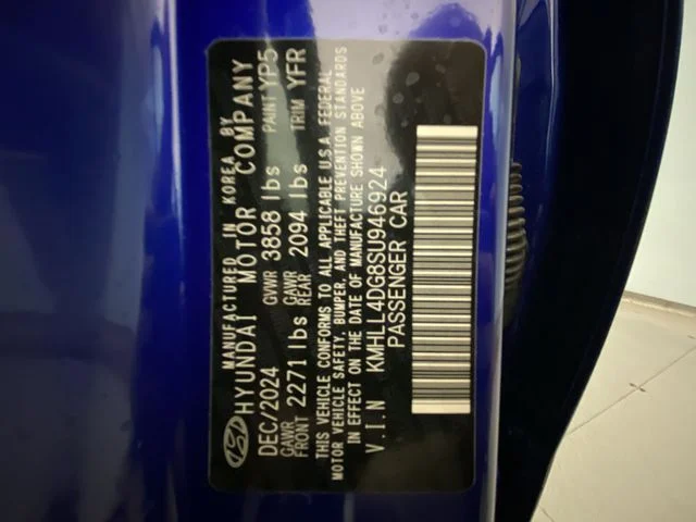 Used 2025 Blue Hyundai SE image 26