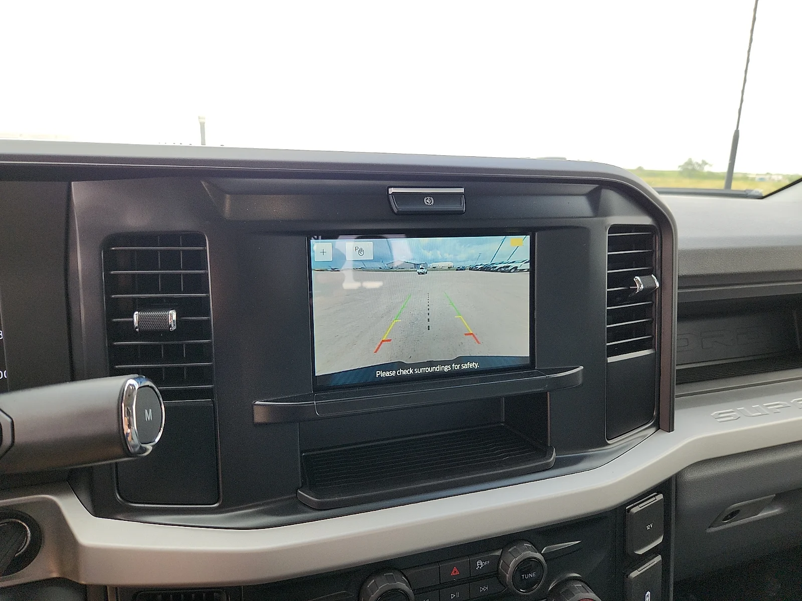 New 2026 Oxford White Ford F-250® XL image 23