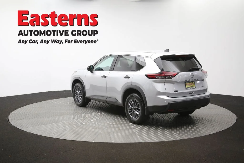 Used 2024 Silver Nissan S image 65