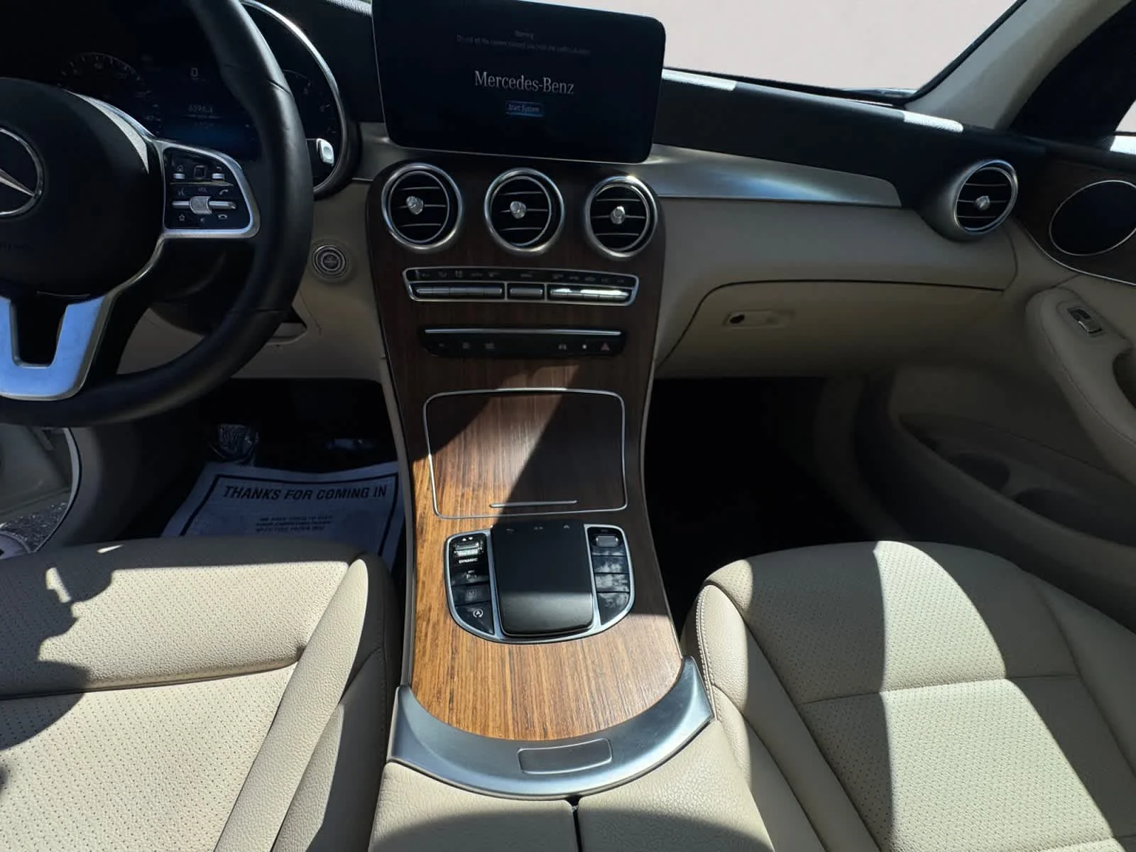 2022 Mercedes-Benz GLC GLC300 - Photo 11