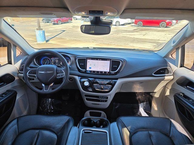 Used 2022 Fathom Blue Pearlcoat Chrysler Touring L image 20