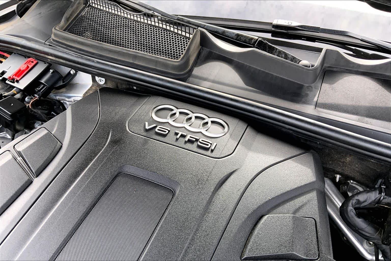 Used 2018 Graphite Gray Metallic Audi Prestige image 30