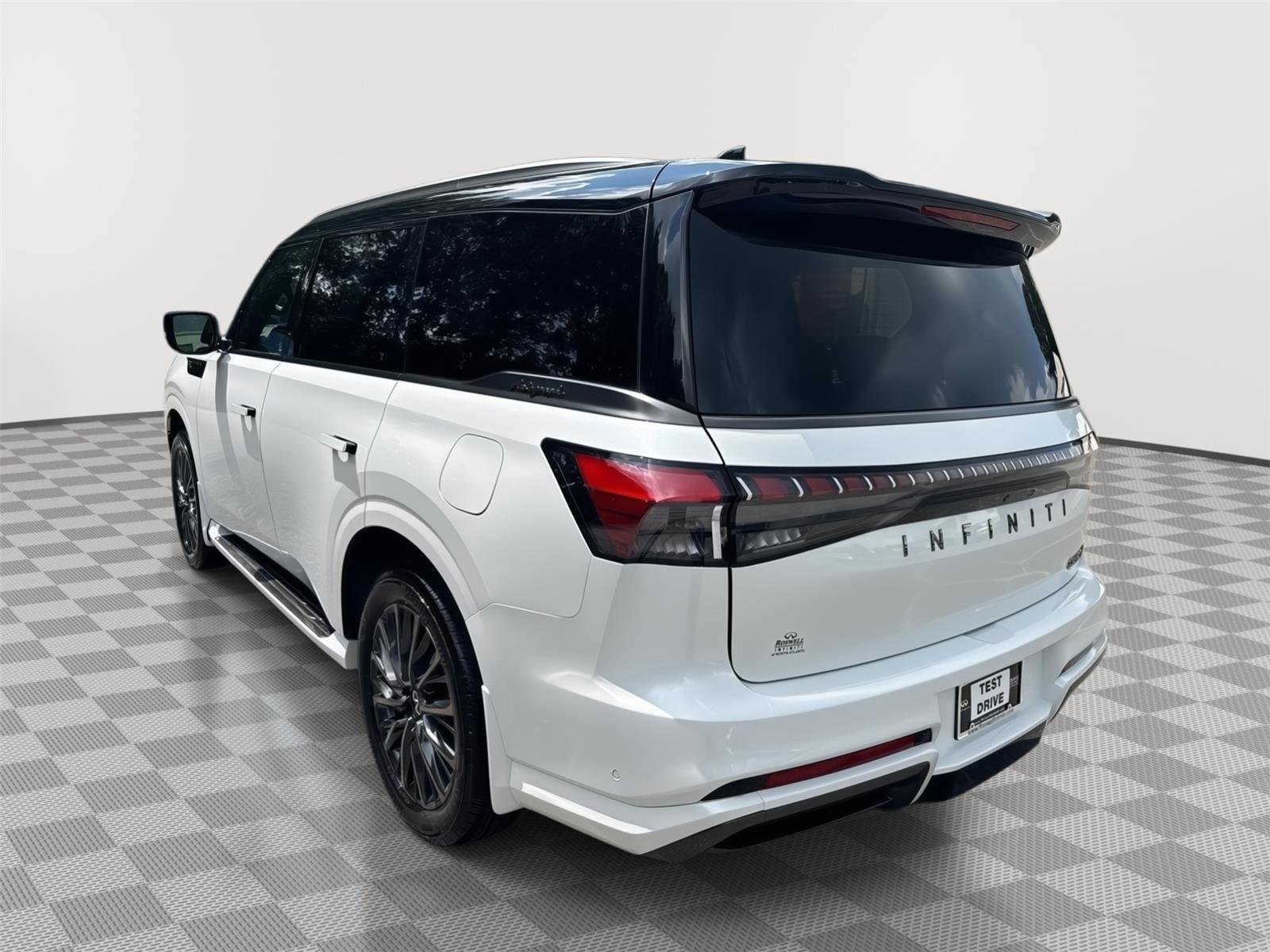 New 2027 2T RADIANT WHIT INFINITI Autograph 4WD image 7