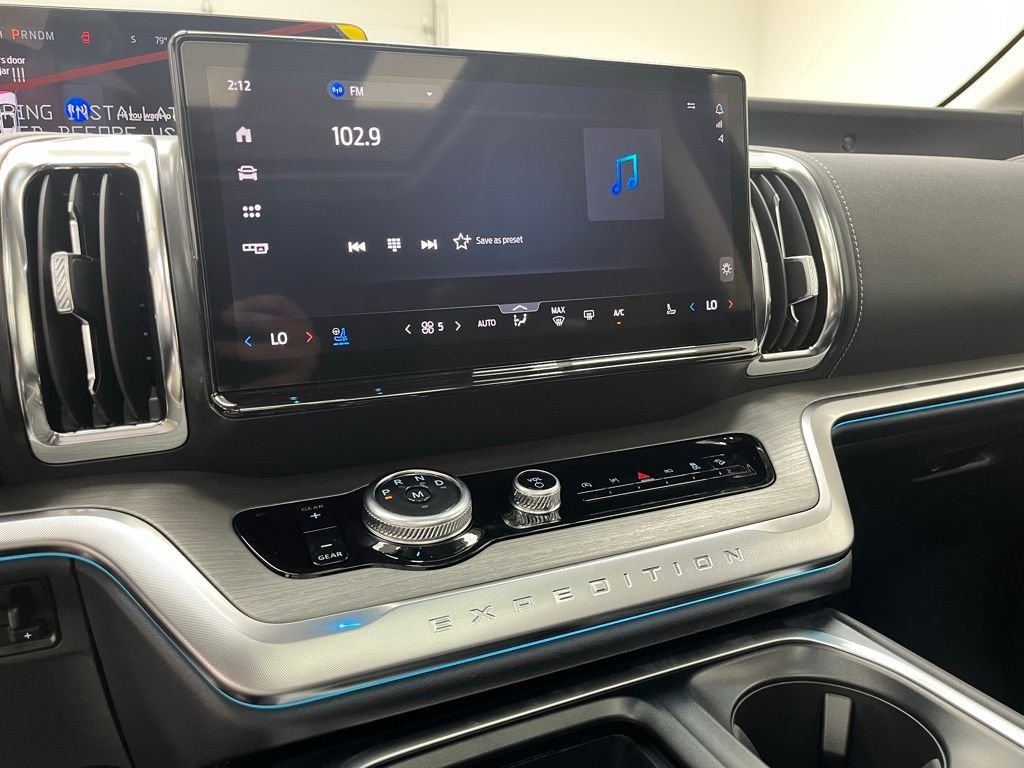 New 2026 Blue Ford Platinum image 28