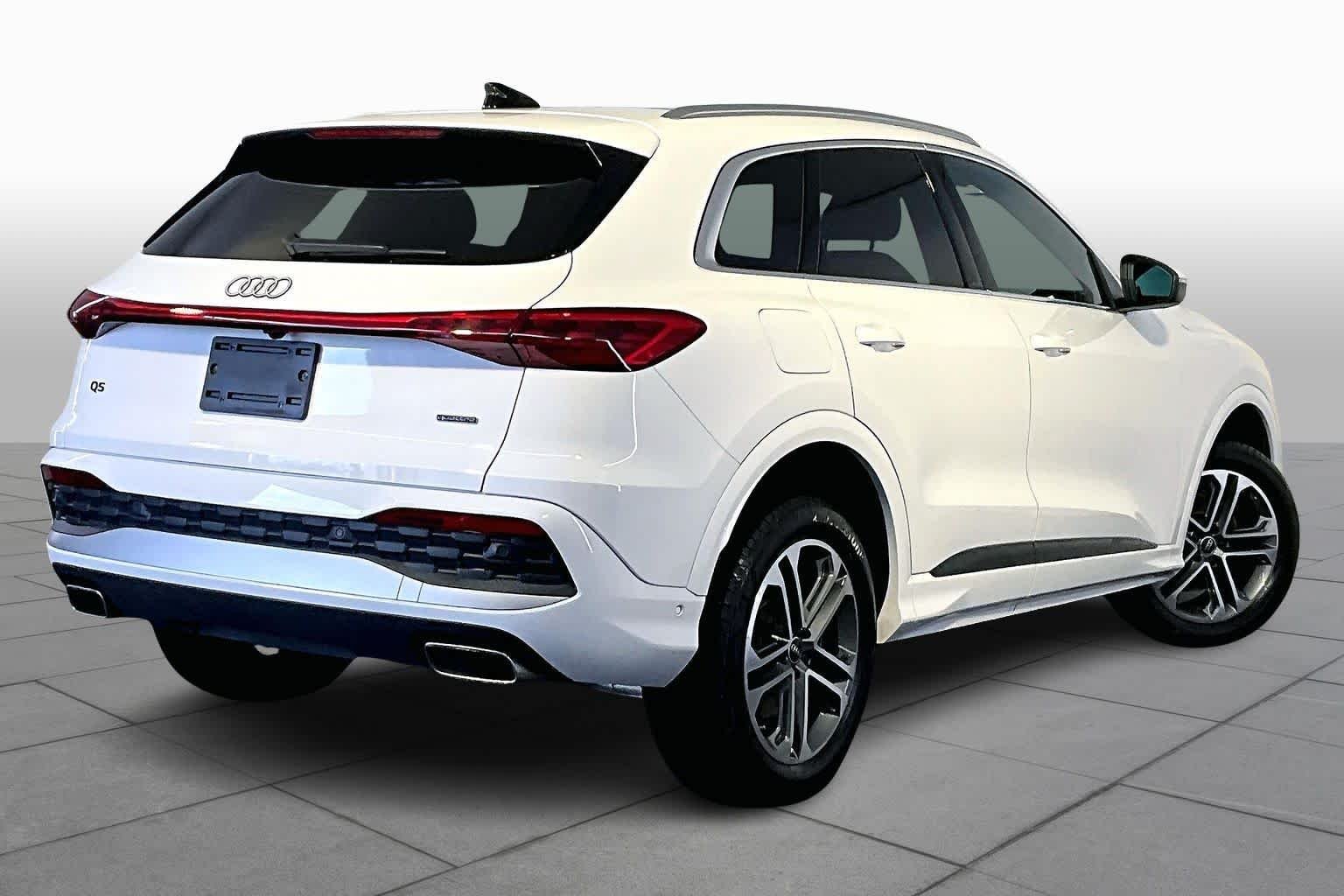 Used 2025 Arkona White Audi Premium image 13