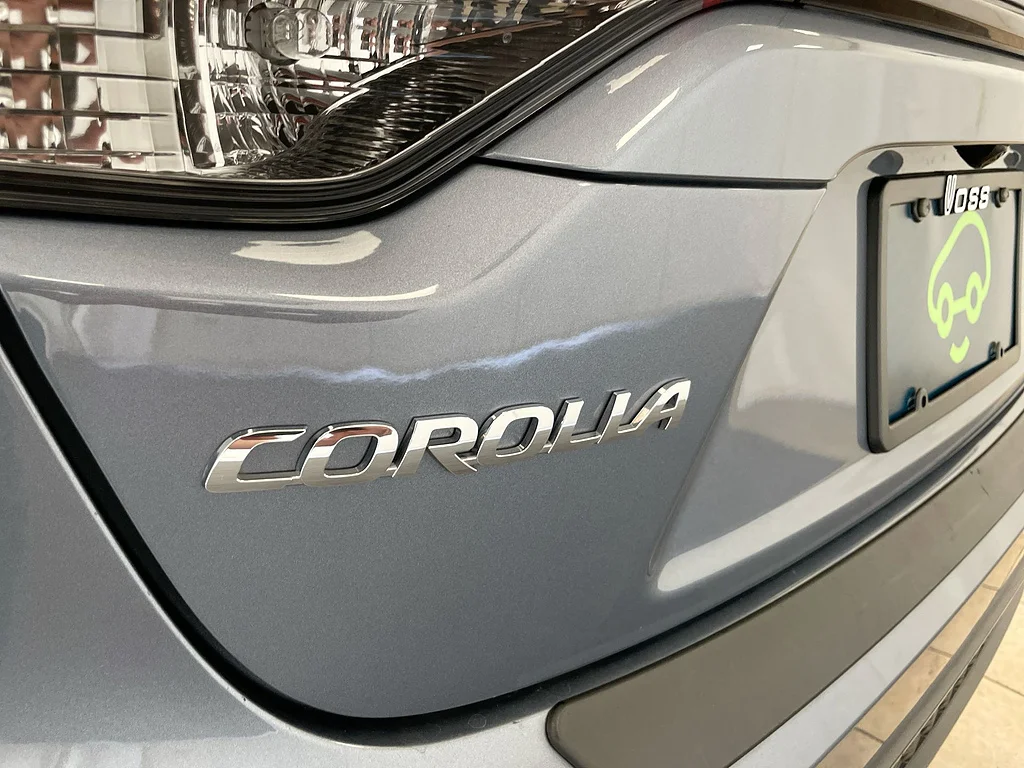 Used 2022 Celestite Gray Metallic Toyota XSE image 31