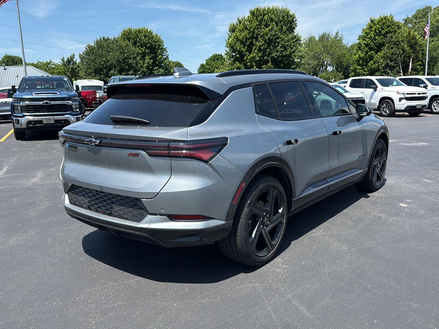 Used 2025 Sterling Gray Metallic Chevrolet RS image 18