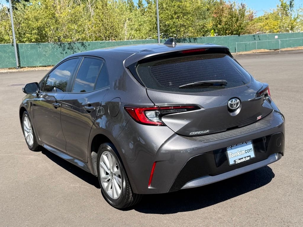 Used 2023 Magnetic Gray Metallic Toyota SE image 6