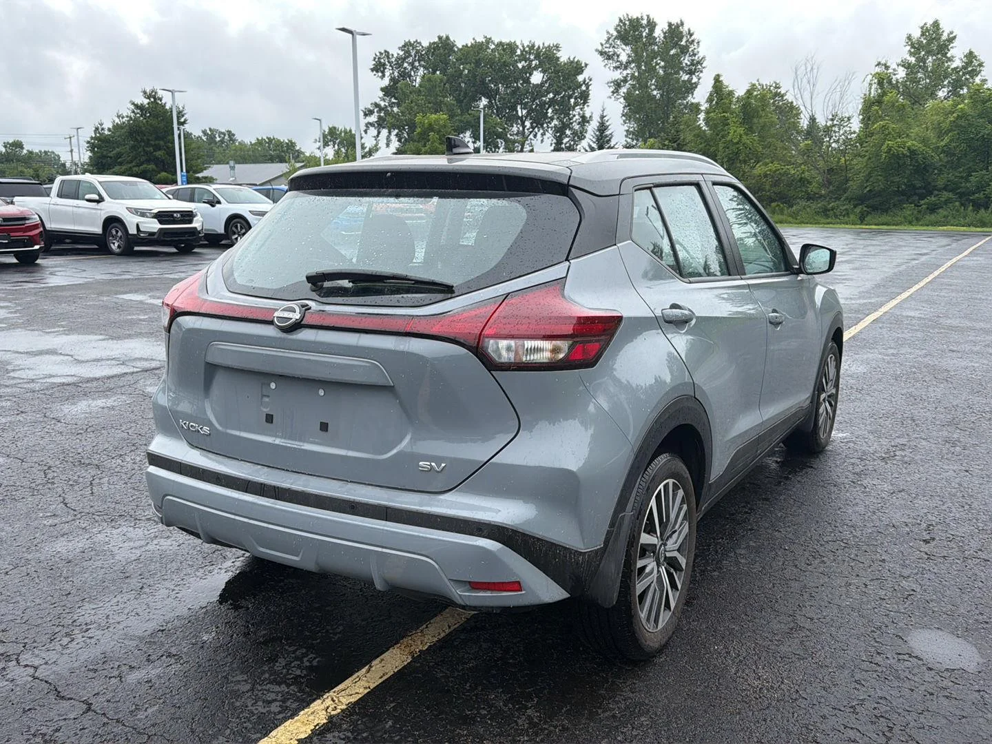 Used 2023 Gray/Super Black Nissan SV image 5
