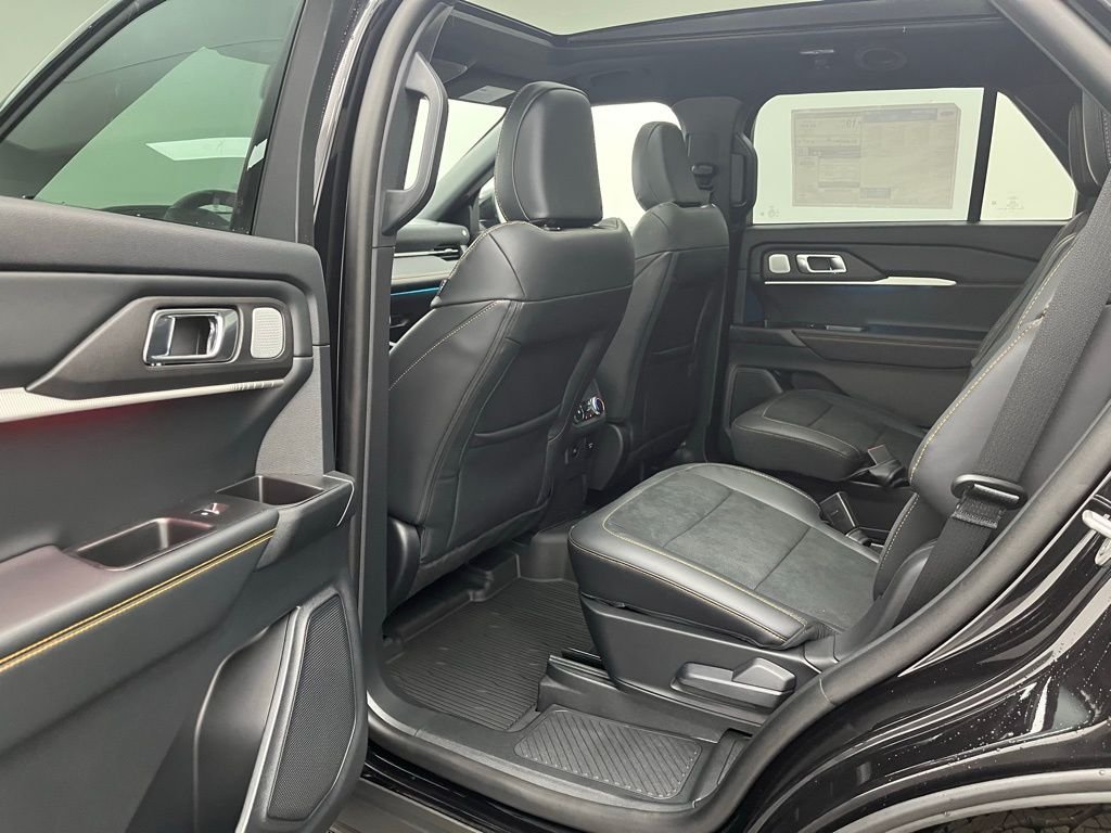 New 2026 Black Ford Tremor image 32